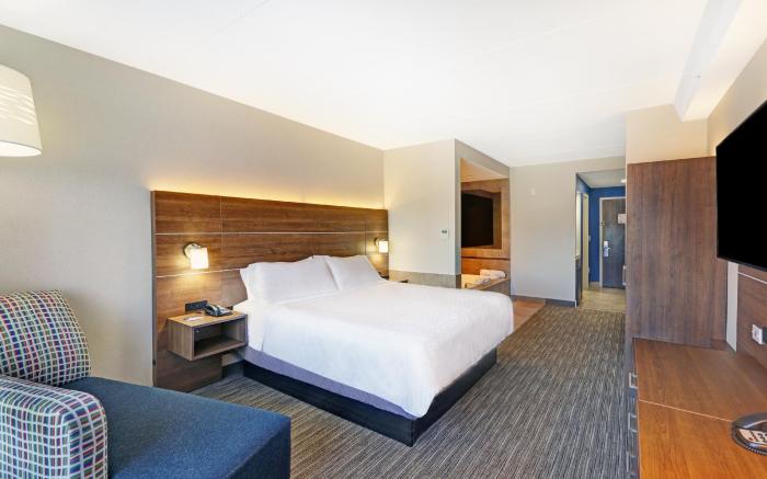 Holiday Inn Express Hotel & Suites - Woodstock By IHG