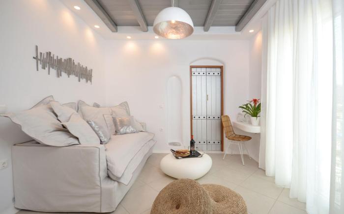 Naxos Euphoria Suites