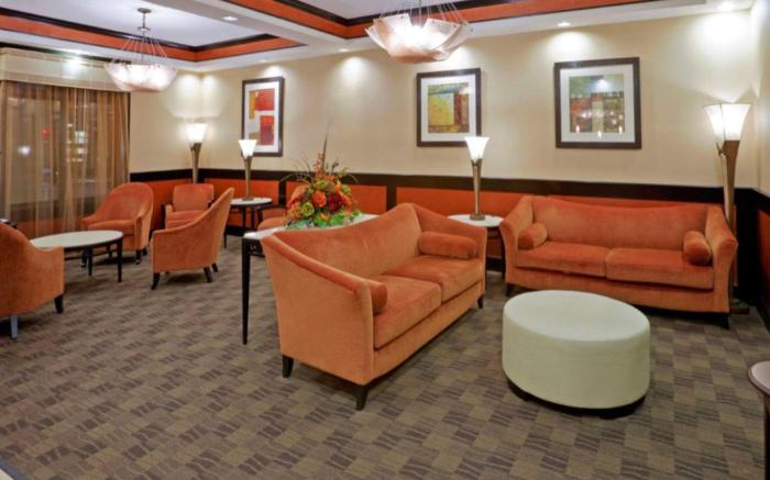 Comfort Inn & Suites Dallas Medical-Market Center