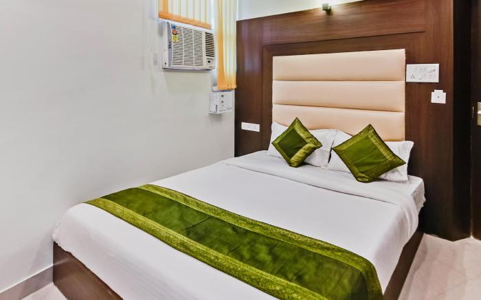 Treebo Resto- Near Lucknow Railway Station