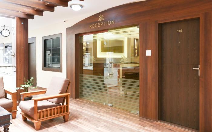 Treebo Comforts Inn, University Road Deralakatte