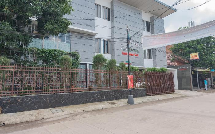 RedDoorz Plus @ Cirebon City Center
