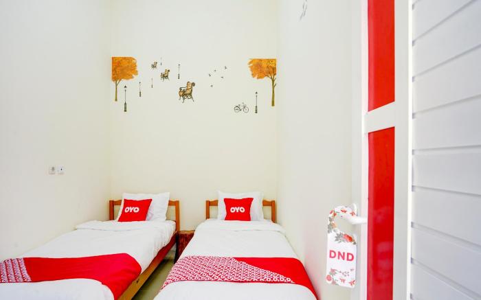 OYO 90173 Innapp Tenggilis Family Residence
