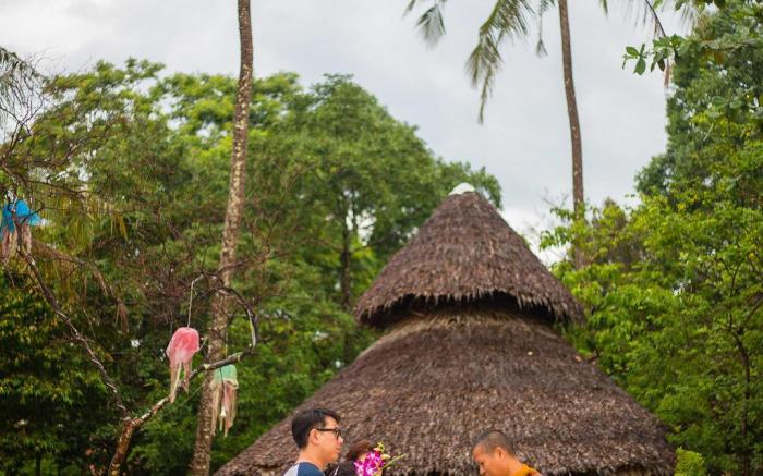 The Tropical Beach Resort