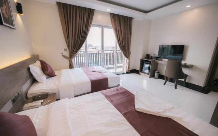 Twin Hotel