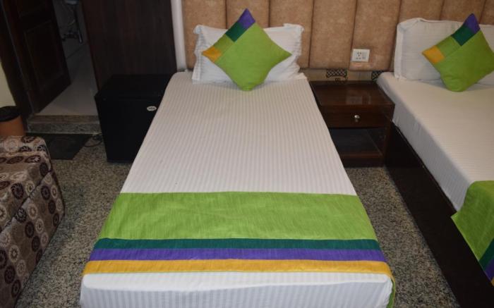 Airport Hotel The Paramont