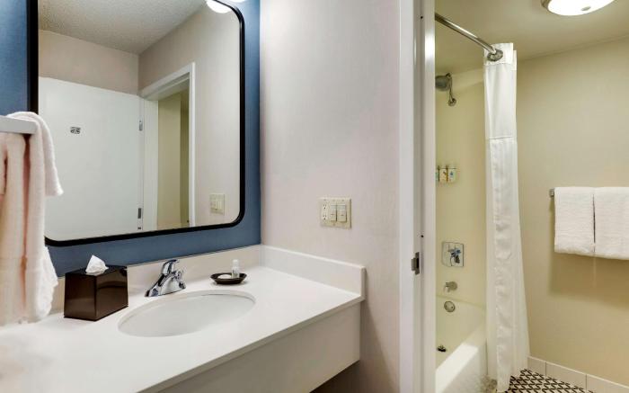 Sonesta Select San Francisco Airport Oyster Point Waterfront