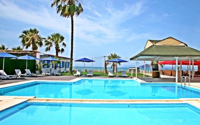 URAS BEACH HOTEL