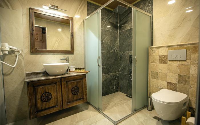 Ada Cave Suites