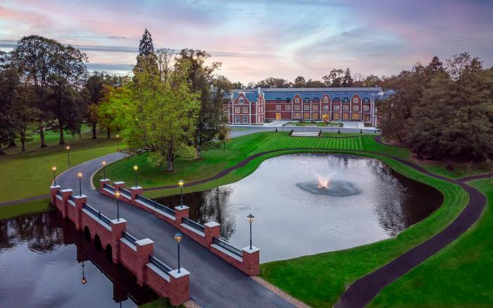 Fairmont Windsor Park