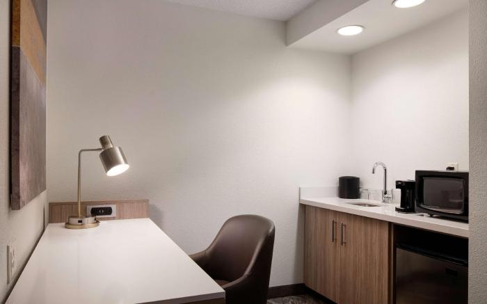 Sonesta Select Seattle Renton Suites