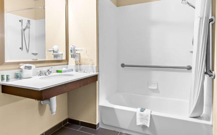 Best Western St. Louis Airport North Hotel & Suites