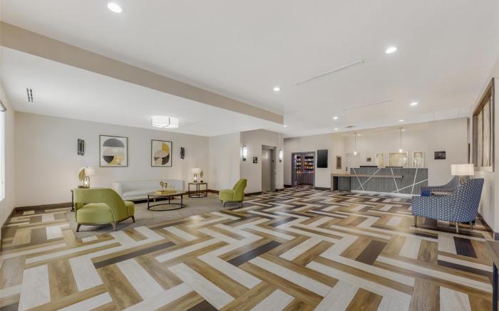 Best Western Green Oak Inn & Suites