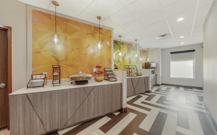 Best Western Green Oak Inn & Suites