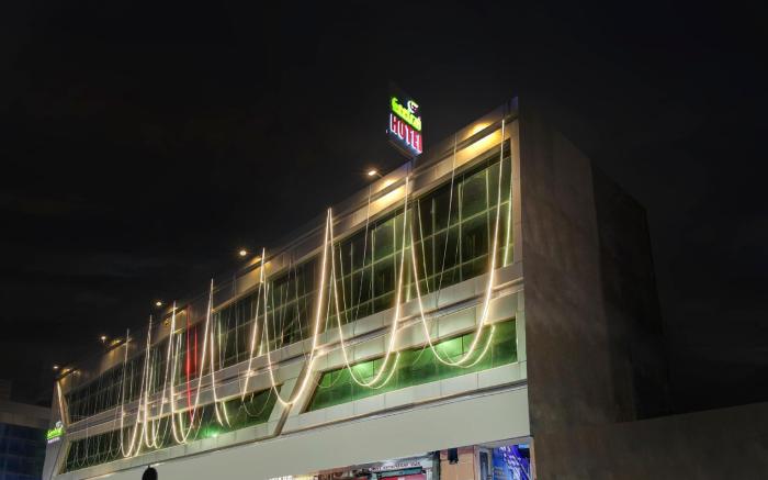 Super Townhouse Geetraj Near Shalimar Gateway lucknow