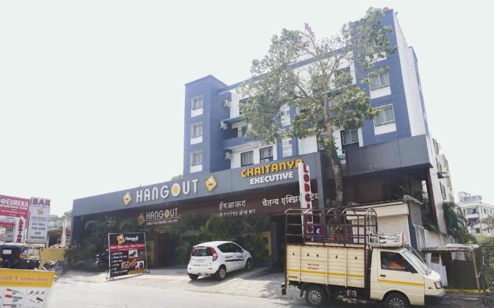 Townhouse OAK Hotel Chaitanya Executive Near Fun Time Multiplex