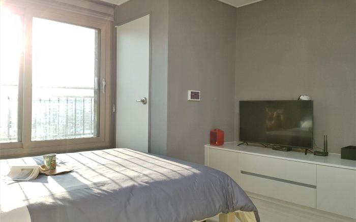 Arapalace#1001-Near Airport, City/Ocean View, 10 minutes to Dongmun Market, Cooking/Laundry