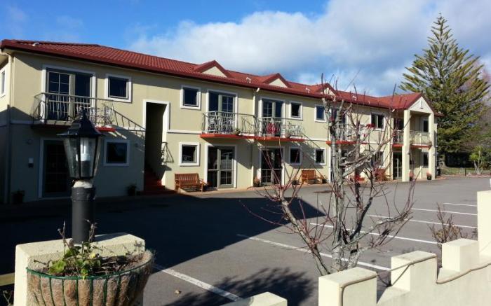 New Castle Motor Lodge