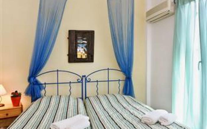 Summer Time Hotel