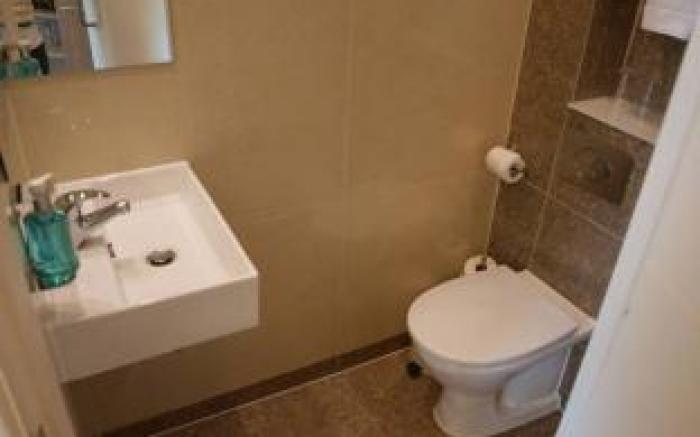Simply Rooms & Suites Hotel