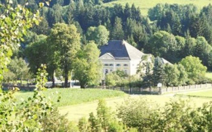 Hotel Schloss Lerchenhof