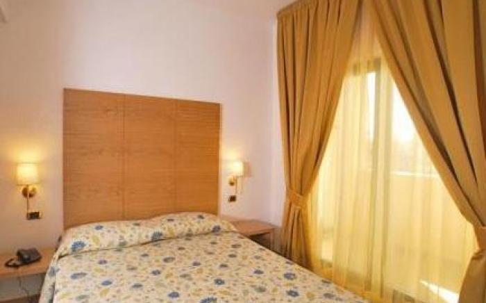 City Hotel