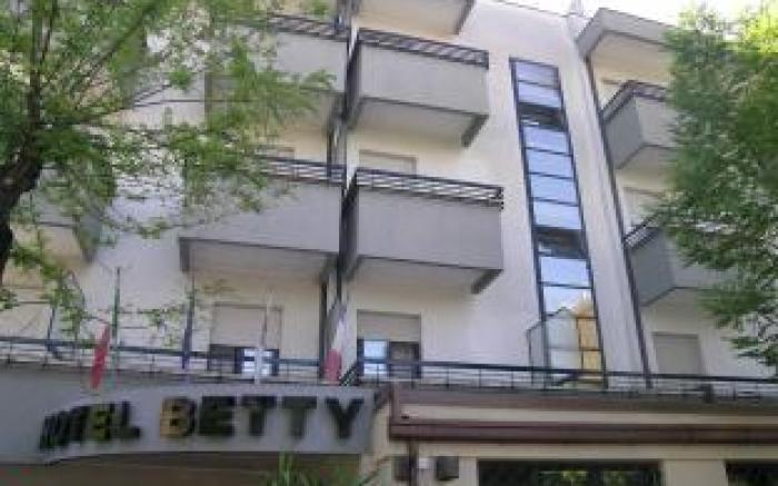 Hotel Betty Personal Style and Beach Village