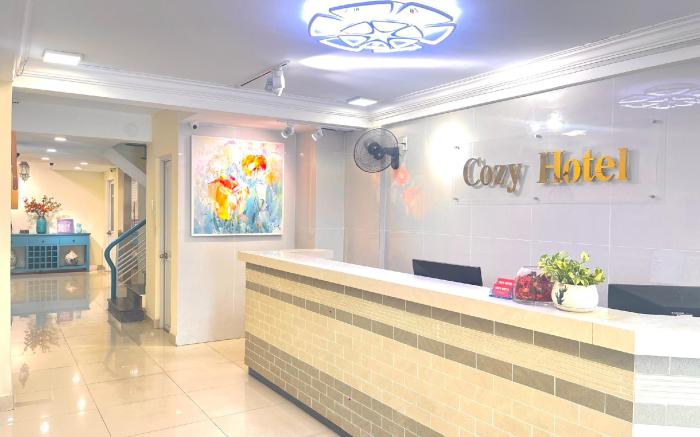 Cozy Hotel - 140 Cong Quynh
