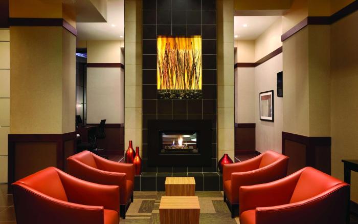 Hyatt Place Des Moines Downtown