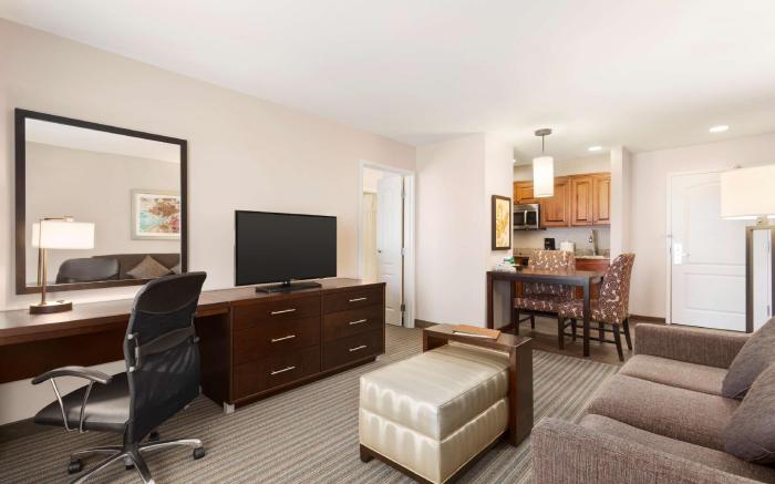 Homewood Suites by Hilton Fargo