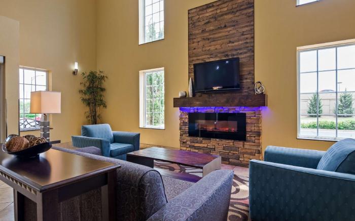 Best Western Plus Eastgate Inn and Suites