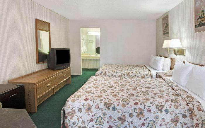 Knights Inn  South Houston TX