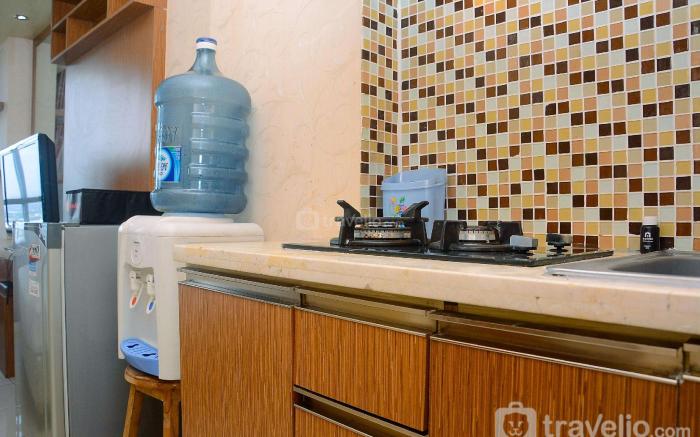 Comfort and Modern Studio Tifolia Apt By Travelio