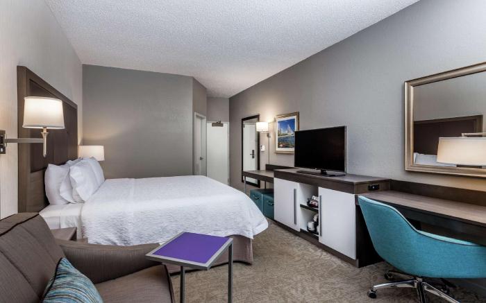 Hampton Inn Milwaukee Airport