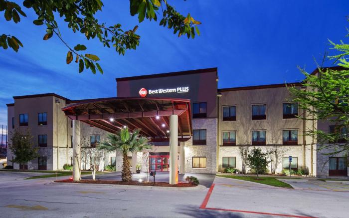Best Western Plus Austin Airport Inn and Suites