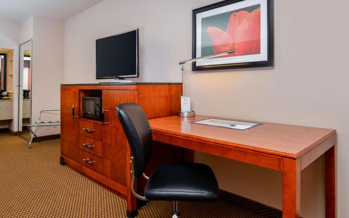 Best Western Executive Inn