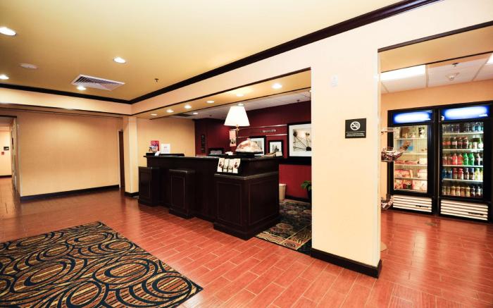 Hampton Inn & Suites Louisville East Hotel
