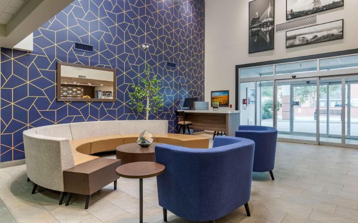 Best Western Plus Pembina Inn & Suites