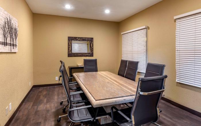 Best Western PLUS DFW Airport Suites