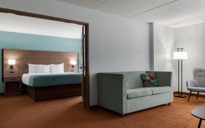 Wingate by Wyndham Louisville East