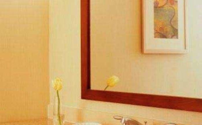 DoubleTree by Hilton Chicago - North Shore Conference Center