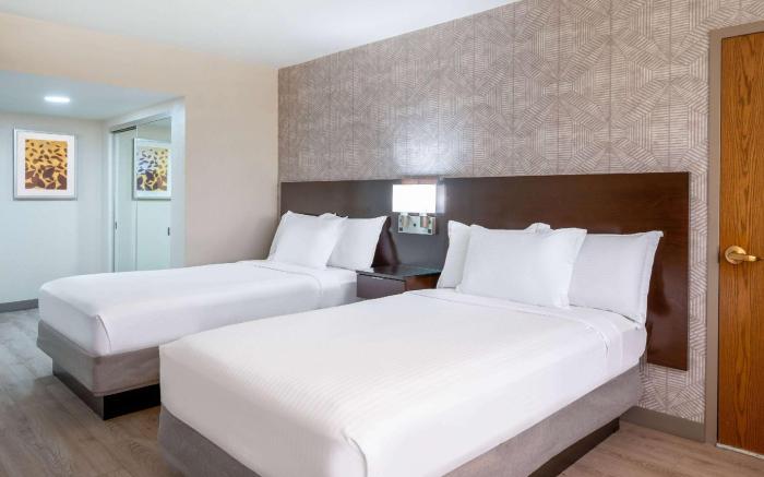 Wyndham Indianapolis Airport