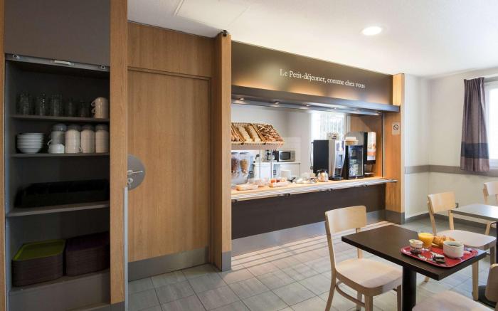 B&B HOTEL Lyon Grand Stade Meyzieu