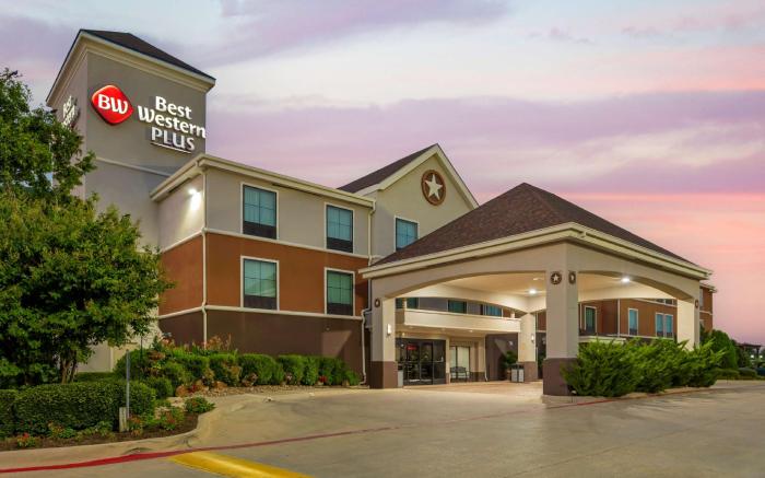 Best Western Plus Denton Inn and Suites
