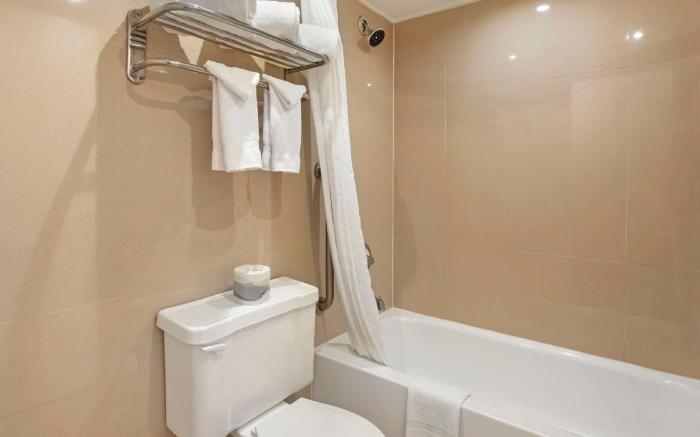 Best Western Mill River Manor Hotel