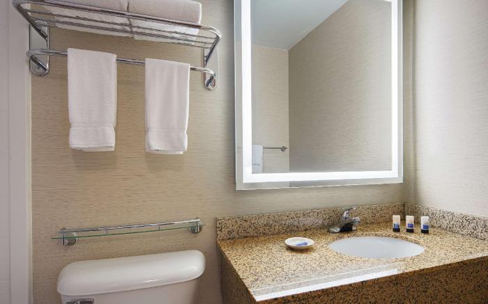 Best Western Plus Dubuque Hotel & Conference Center