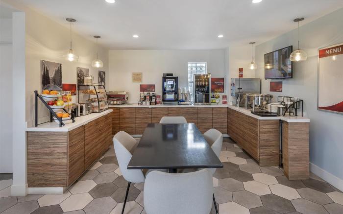 Best Western Plus Executive Suites