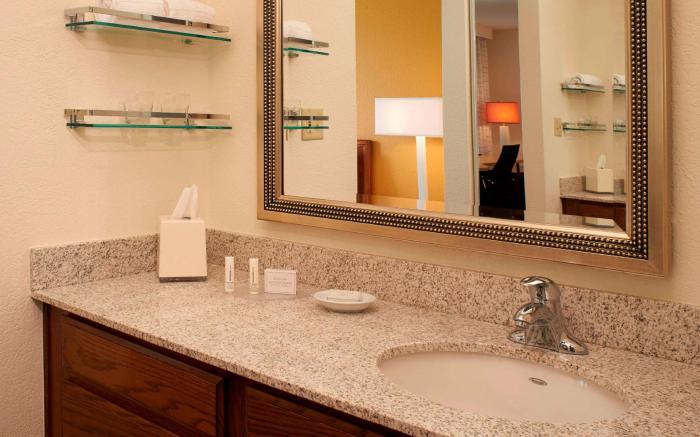 Sonesta ES Suites Chicago Waukegan Gurnee