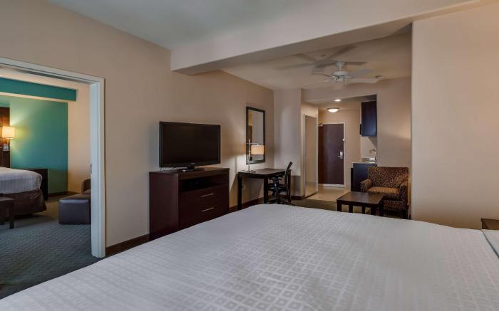 Best Western Plus Midland Suites