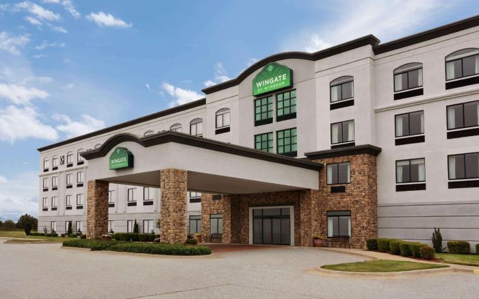 Wingate by Wyndham Bentonville Airport